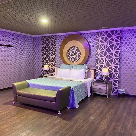 Huang Xing Motel Pingtung Εξωτερικό φωτογραφία