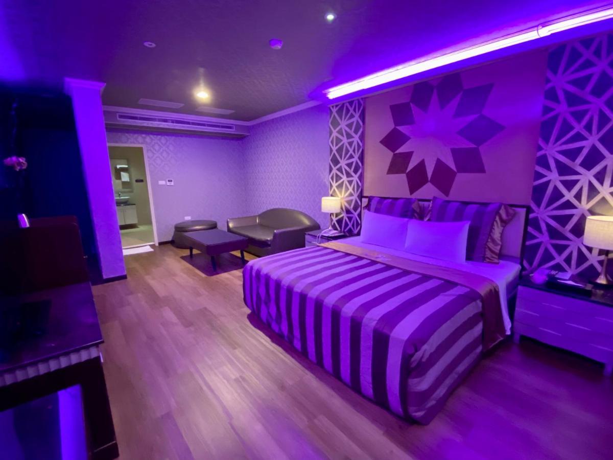Huang Xing Motel Pingtung Εξωτερικό φωτογραφία