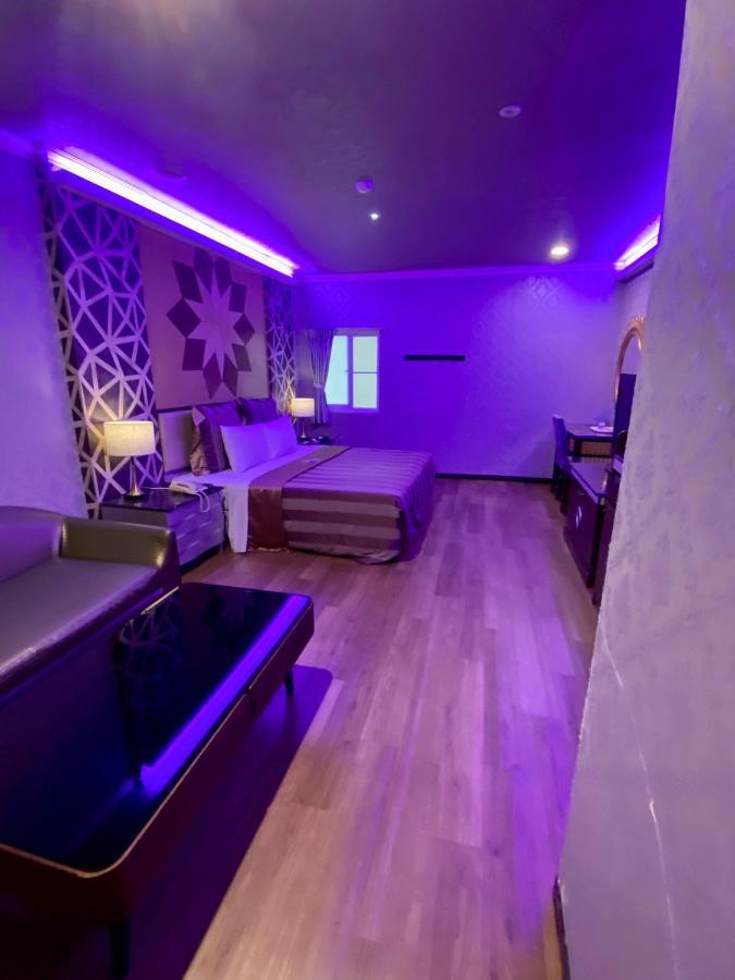 Huang Xing Motel Pingtung Εξωτερικό φωτογραφία