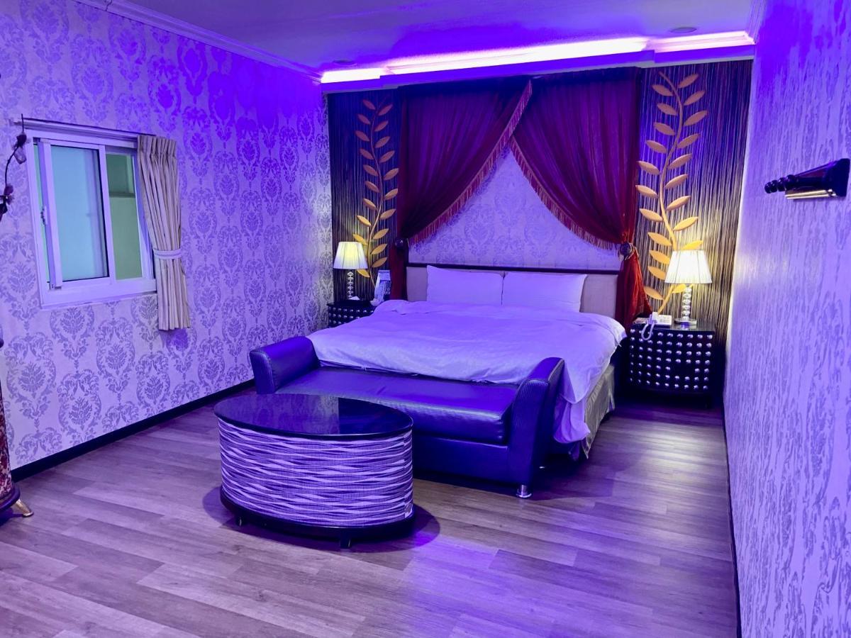 Huang Xing Motel Pingtung Εξωτερικό φωτογραφία